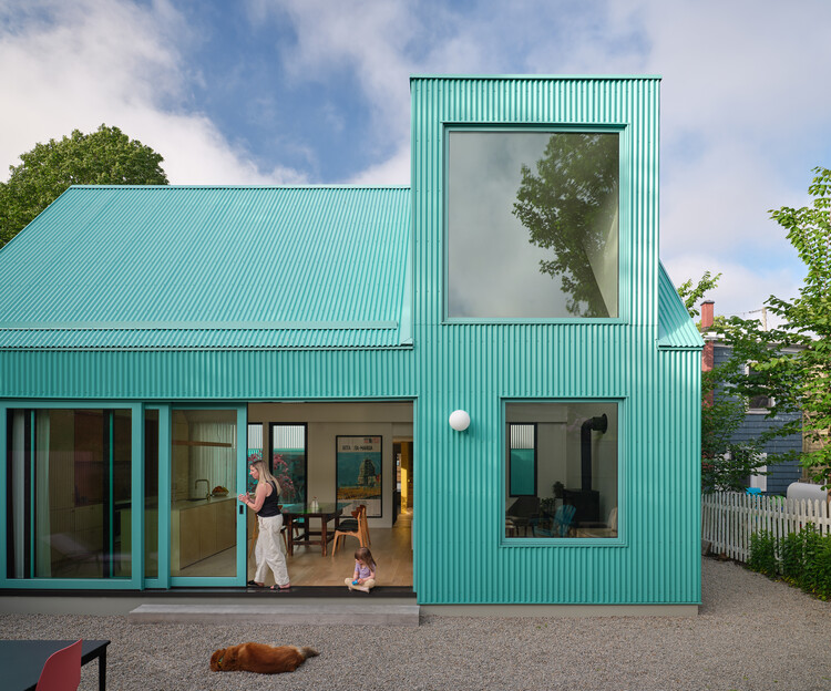 The Turquoise House / SUPRBLK Studio - Exterior Photography, Houses, Door