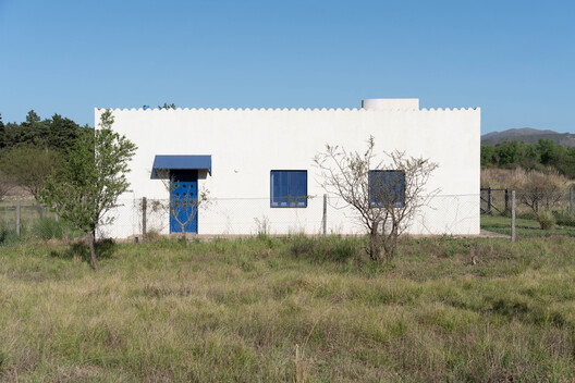 A Geometric Ruin / 00L A Geometric Ruin / 00L - Exterior Photography