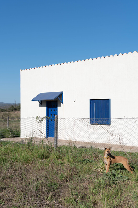 A Geometric Ruin / 00L A Geometric Ruin / 00L - Exterior Photography