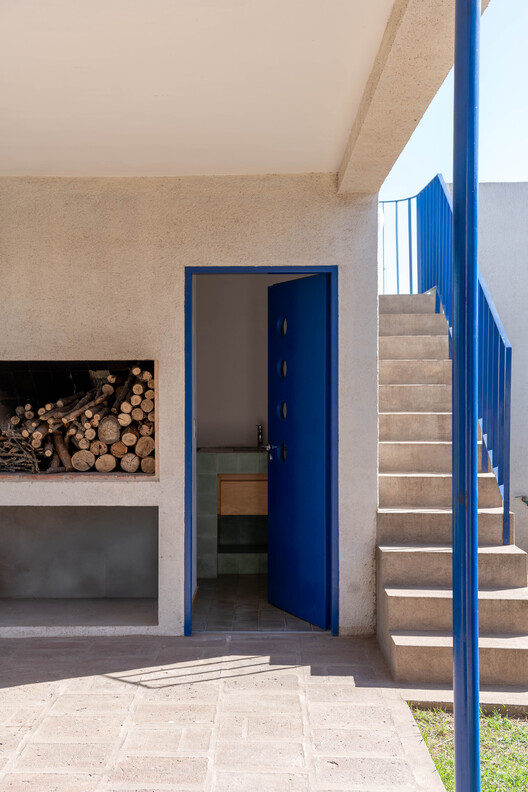 A Geometric Ruin / 00L A Geometric Ruin / 00L - Interior Photography, Concrete