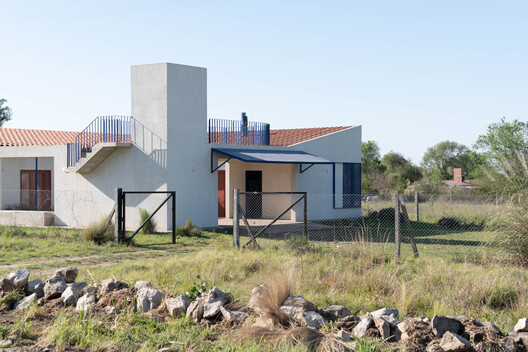 A Geometric Ruin / 00L A Geometric Ruin / 00L - Exterior Photography