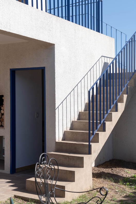 A Geometric Ruin / 00L A Geometric Ruin / 00L - Exterior Photography, Stairs, Handrail, Concrete