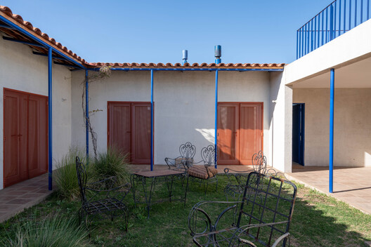 A Geometric Ruin / 00L A Geometric Ruin / 00L - Exterior Photography, Concrete