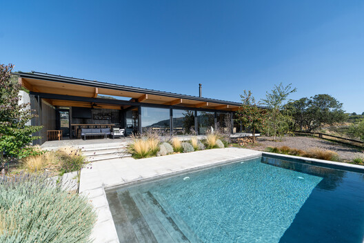 Casa Curicó / Armstrong Arquitectos + PAR Arquitectos - Imagen 12 de 26