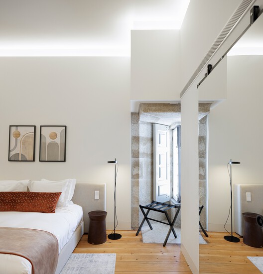 Hotel MS Collection Arouca / MiMool Arquitectura & Design de Interiores Hotel MS Collection Arouca / MiMool Arquitectura & Design de Interiores - Interior Photography, Wood, Lighting, Bedroom, Bed, Chair
