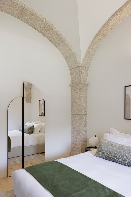 Hotel MS Collection Arouca / MiMool Arquitectura & Design de Interiores Hotel MS Collection Arouca / MiMool Arquitectura & Design de Interiores - Interior Photography, Bedroom, Arch, Lighting