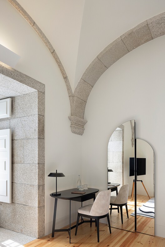 Hotel MS Collection Arouca / MiMool Arquitectura & Design de Interiores Hotel MS Collection Arouca / MiMool Arquitectura & Design de Interiores - Interior Photography, Lighting, Chair