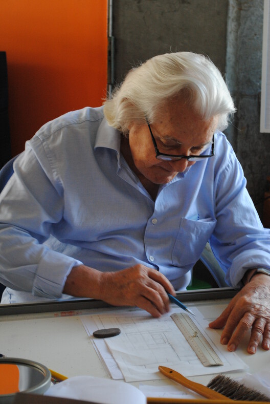 Modern Architecture in Bahia: Climate and Culture in the Work of Assis Reis - Image 8 of 13