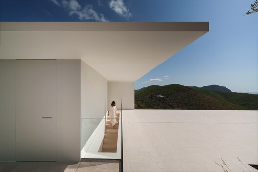 House in Ibiza, The Roca Views / Fran Silvestre Arquitectos - Image 2 of 18