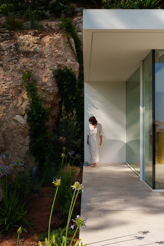 House in Ibiza, The Roca Views / Fran Silvestre Arquitectos - Image 16 of 18