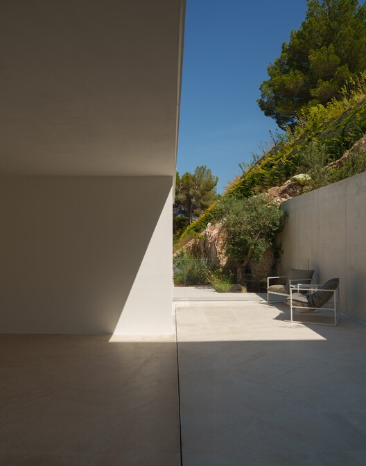 House in Ibiza, The Roca Views / Fran Silvestre Arquitectos - Exterior Photography, Concrete