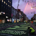 London’s Oxford Street Opens Its First Traffic-Free Phase - 2 的图像 4