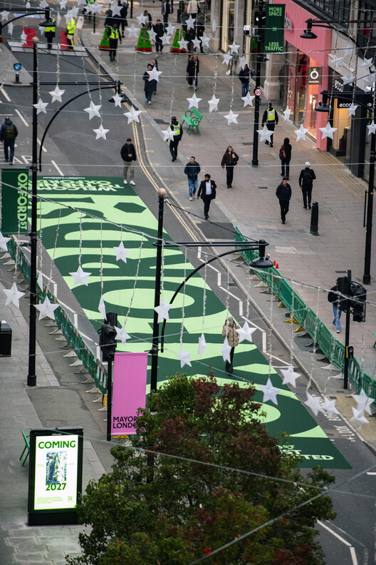 London’s Oxford Street Opens Its First Traffic-Free Phase - Image 2 of 7