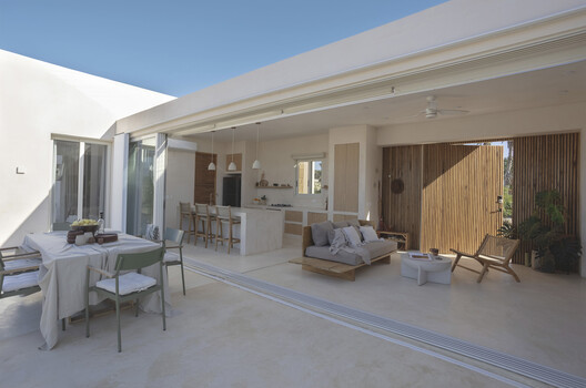 Casa Neblina / Red Arquitectos Casa Neblina / Red Arquitectos - Fotografia de Exterior, Porta, Cadeira