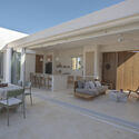 Casa Neblina  / Red Arquitectos - Exterior Photography, Residential Architecture, Door, Balcony, Chair