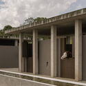 Rancho del Abuelo / Mendiola Arregui - Recreation & Training
